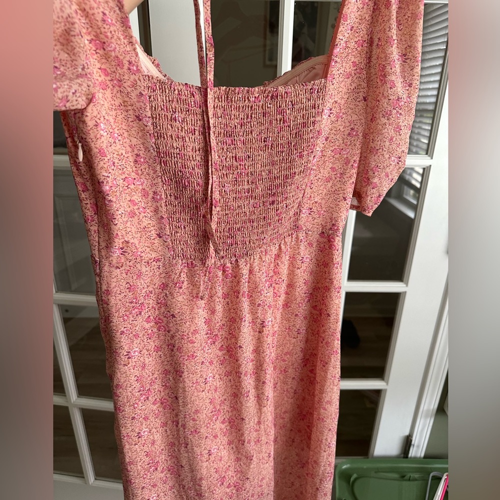 Astr Pink Floral Midi Dress with Sweetheart Bodice - Picture 5 of 5